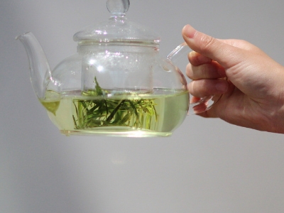 喝茶的好處和壞處分別是什么，長(zhǎng)期喝茶有什么危害？