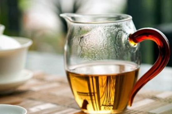 福鼎白茶能長時(shí)間悶泡嗎，老白茶可以悶著喝嗎？