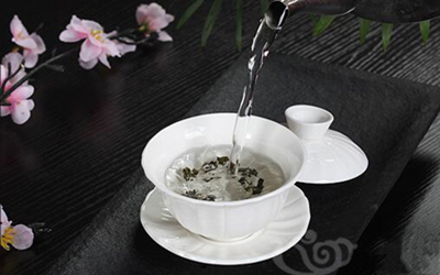 三才蓋碗的正確拿法，三才蓋碗抓碗法圖解