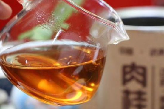 女人喝肉桂紅茶有什么好處，肉桂加紅茶的功效與作用