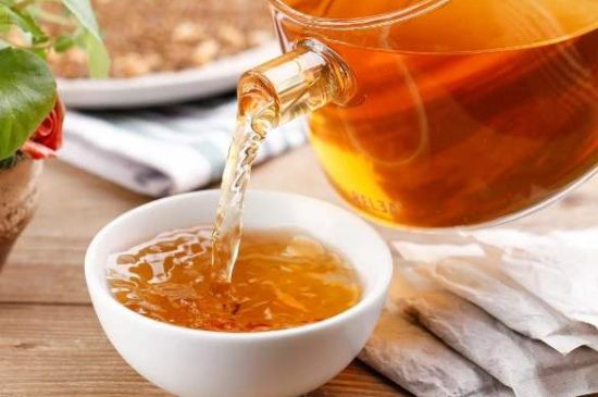 飯店喝的聞起很香的茶，餐館里的蕎麥茶還是大麥茶？