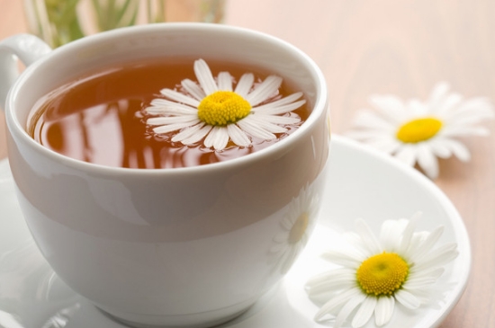 經(jīng)常菊花泡水好嗎，喝菊花茶有什么好處？