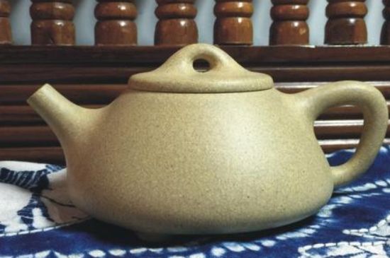 本山綠泥怎么分辨真假，真正的本山綠泥紫砂壺怎么鑒別？