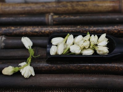 茉利花茶有什么功效作用，不適合什么人喝？