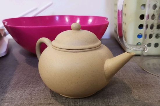手工紫砂壺和模具壺有什么區(qū)別，快速鑒別手工壺模具壺