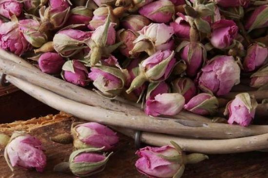 玫瑰花茶是應該煮還是蒸，玫瑰花茶是不是煮一下效果更好？