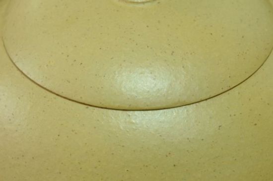 本山綠泥紫砂壺小黑點(diǎn)多嗎，真正本山綠泥會(huì)吐黑嗎？