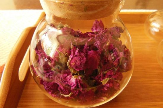 好玫瑰花茶多少錢一斤啊，玫瑰花茶價(jià)格多少錢合理？