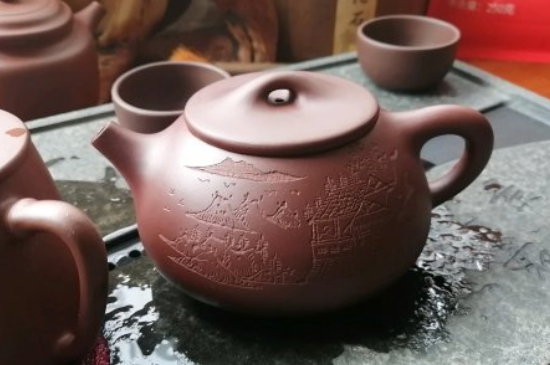 紫砂開壺和不開壺的區(qū)別，<a href=http://m.zzsas.com/chaju/zisha/ target=_blank class=infotextkey>紫砂壺開壺</a>的正確方法及開壺建議