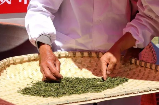 綠茶加工工藝流程圖，綠茶的加工制作包含哪幾個(gè)步驟？