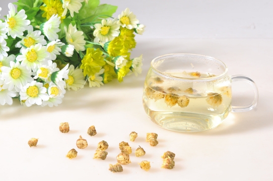 喝菊花茶有什么效果，女人長期喝菊花茶好嗎？