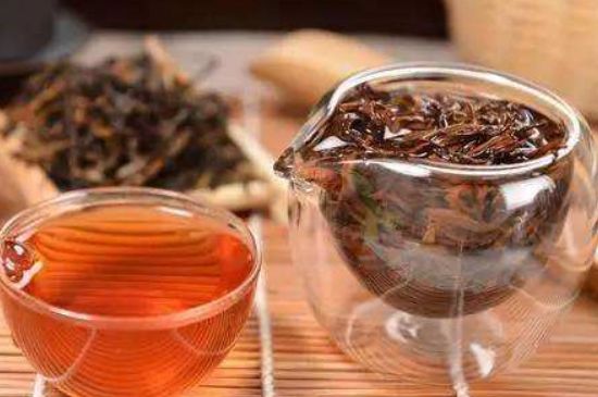 綠茶加重濕氣？濕氣體質寒的人能喝綠茶嗎