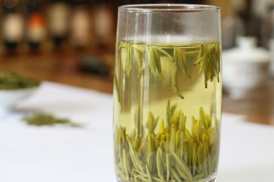 竹葉青茶泡不立起來(lái)怎么回事，竹葉青茶怎么泡立起來(lái)