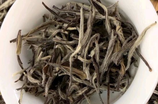 三年白茶賽砒霜，這是真的嗎？