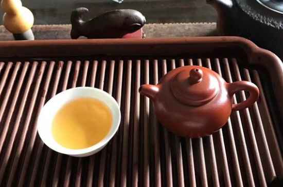 正山小種適合女人喝嗎，女人經(jīng)常喝正山小種茶好嗎