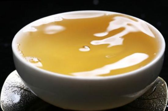 綠茶加重濕氣？濕氣體質寒的人能喝綠茶嗎