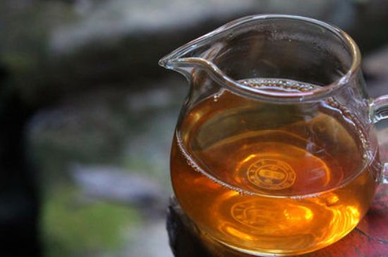 肉桂茶和大紅袍哪個貴，武夷山肉桂與大紅袍的價格比較