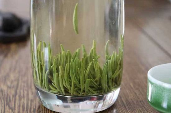 竹葉青和毛尖的區(qū)別，毛尖和竹葉青怎么分辨？