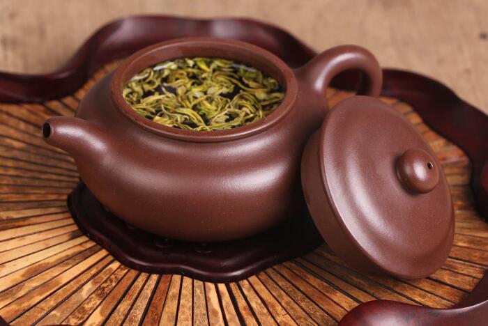 紫砂壺如何開壺，正確的<a href=http://m.zzsas.com/chaju/zisha/ target=_blank class=infotextkey>紫砂壺開壺</a>方法